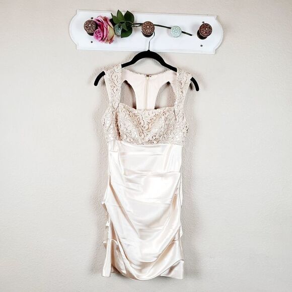 Hailey Laced Ruched Mini Sleeveless Satin Cut-out Back Cocktail Dress NWT 4 - Picture 2 of 11